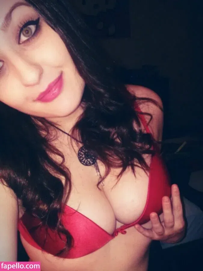 almostanelephantx Onlyfans Photo Gallery 