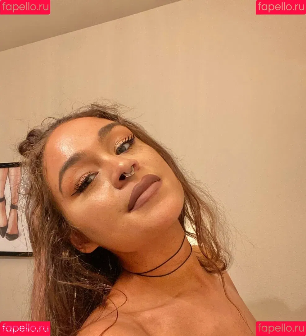 Nariluvsu Onlyfans Photo Gallery 