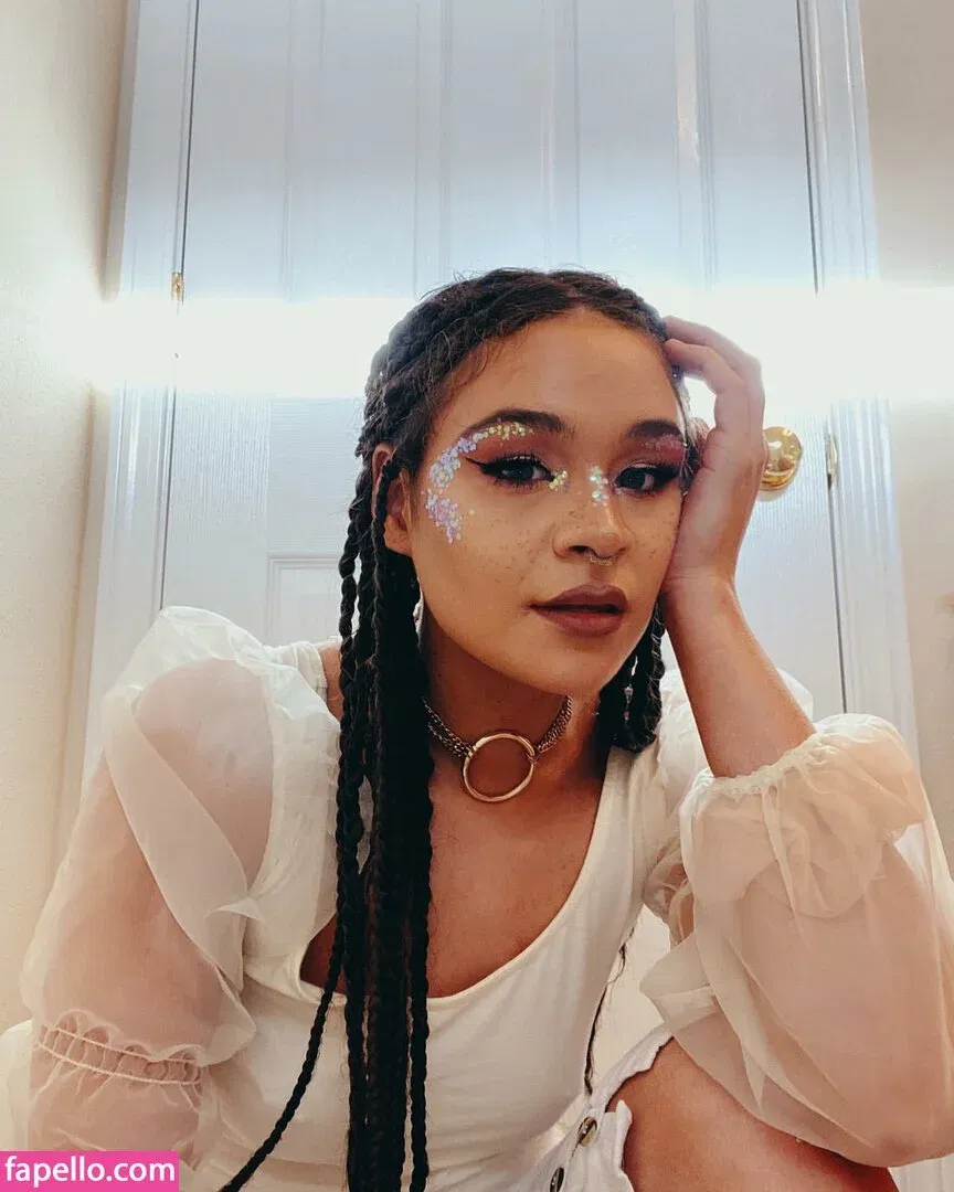 Nariluvsu Onlyfans Photo Gallery 