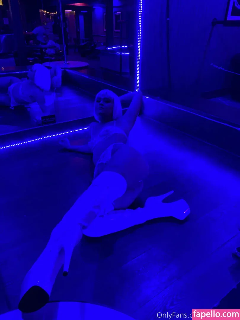 Nariluvsu Onlyfans Photo Gallery 