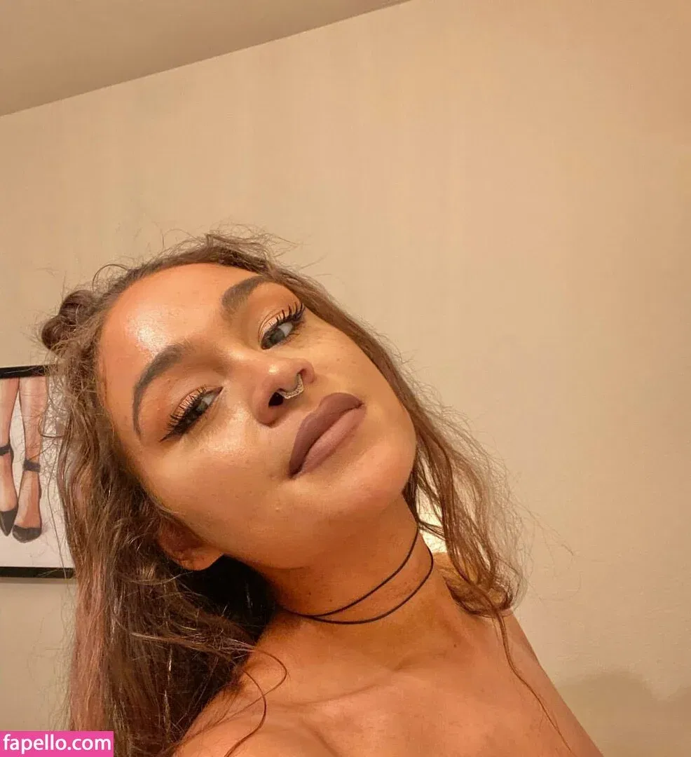 Nariluvsu Onlyfans Photo Gallery 