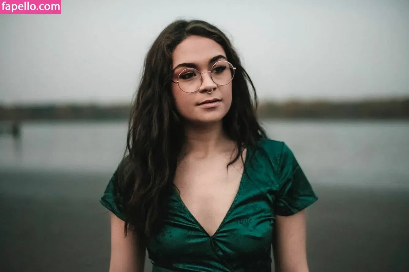 Nariluvsu Onlyfans Photo Gallery 