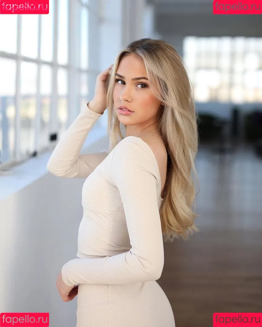 lifewithaliina Onlyfans Photo Gallery 