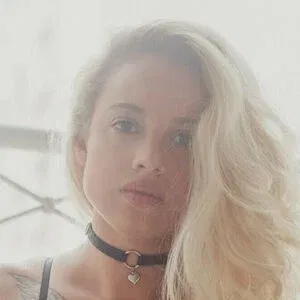 Karoline Weide Onlyfans Photo Gallery 