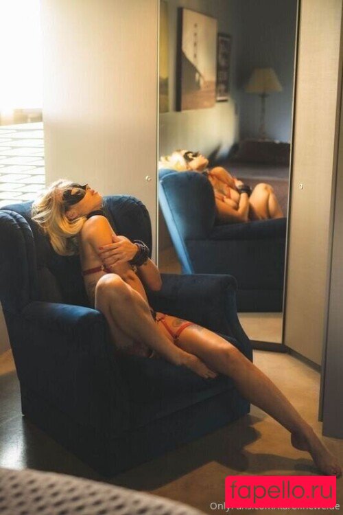 Karoline Weide Nude Onlyfans Photo 31