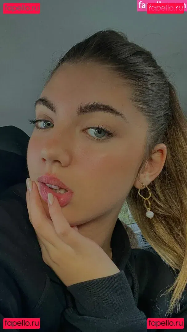 Ela Be'eri Onlyfans Photo Gallery 