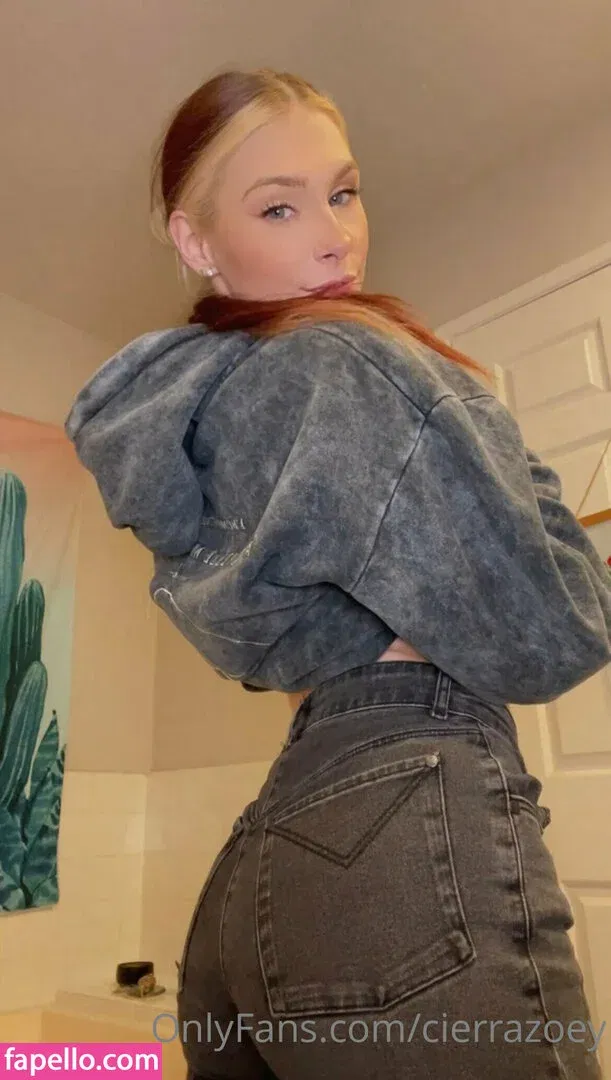 cierrazoey Onlyfans Photo Gallery 