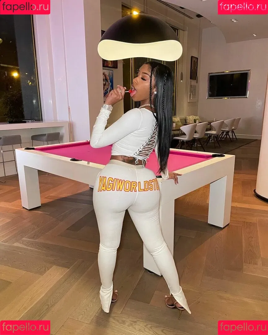 Realamarie Onlyfans Photo Gallery 