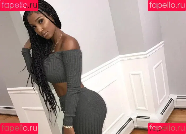 Realamarie Onlyfans Photo Gallery 
