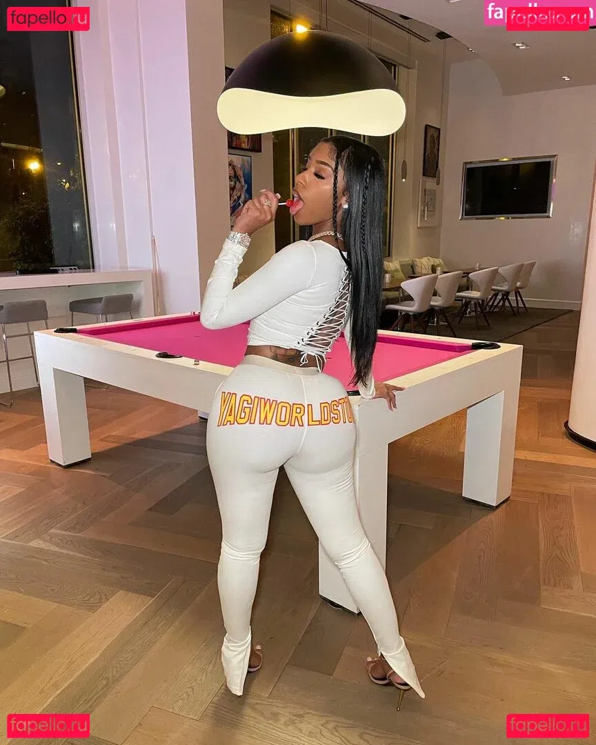 Realamarie Onlyfans Photo Gallery 