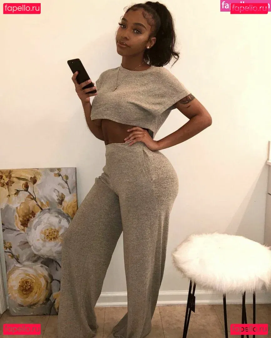 Realamarie Onlyfans Photo Gallery 