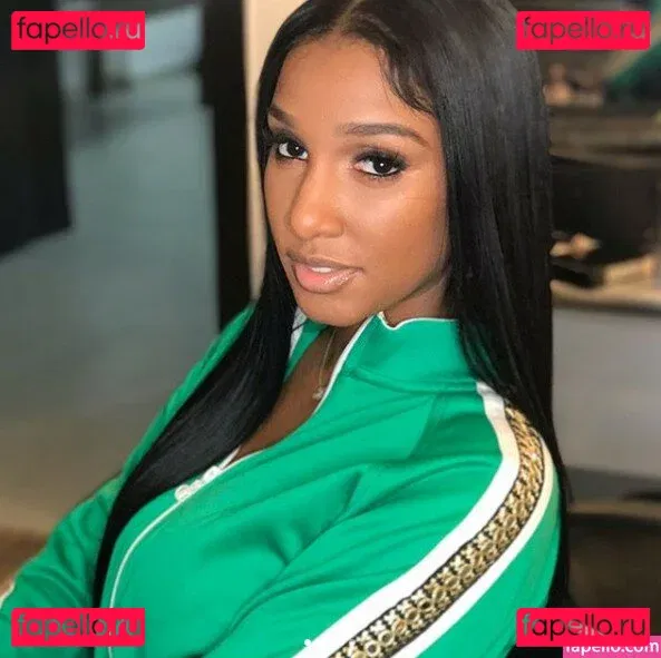 Realamarie Onlyfans Photo Gallery 