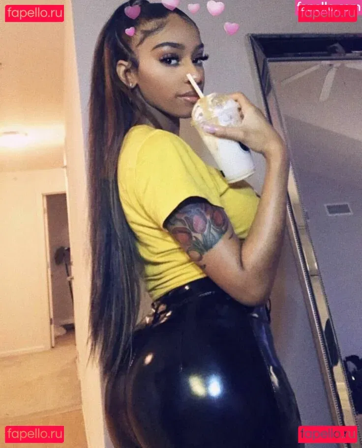 Realamarie Onlyfans Photo Gallery 