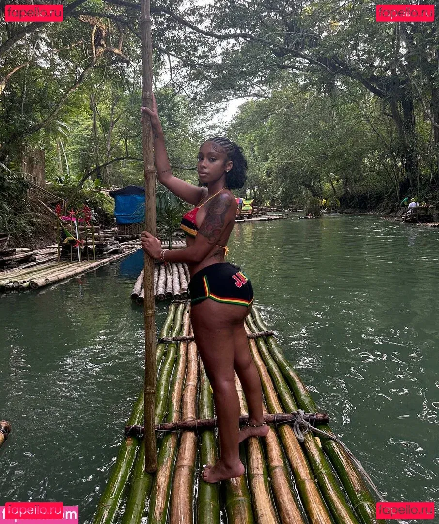 Realamarie Onlyfans Photo Gallery 