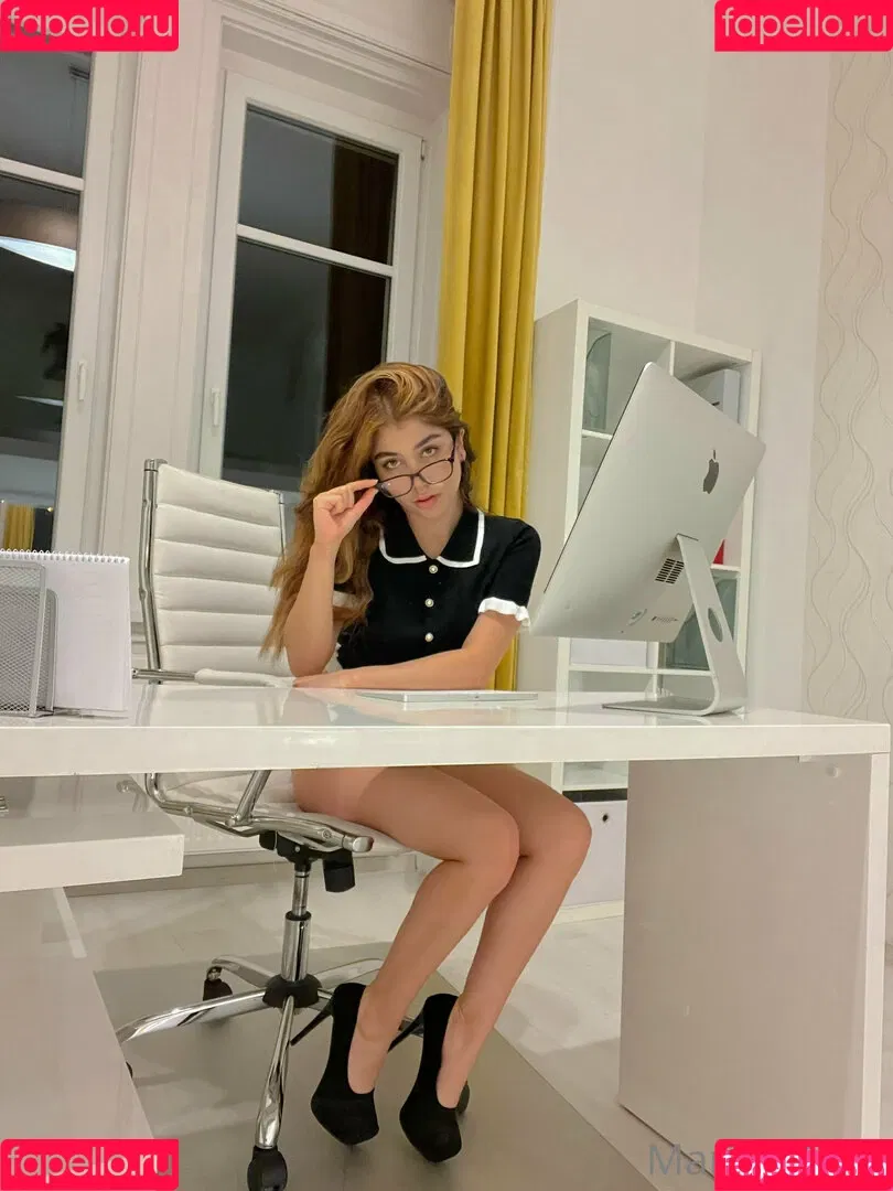 Marina Gold Onlyfans Photo Gallery 