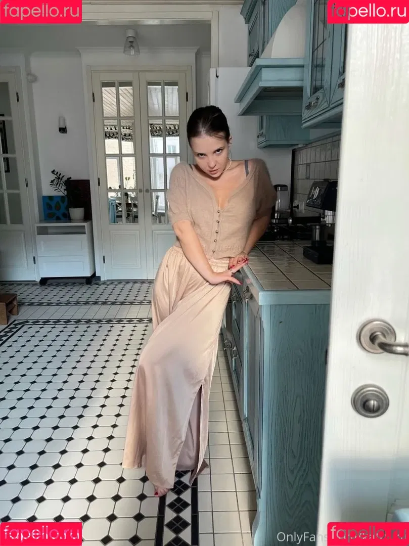 Katru.ru Onlyfans Photo Gallery 