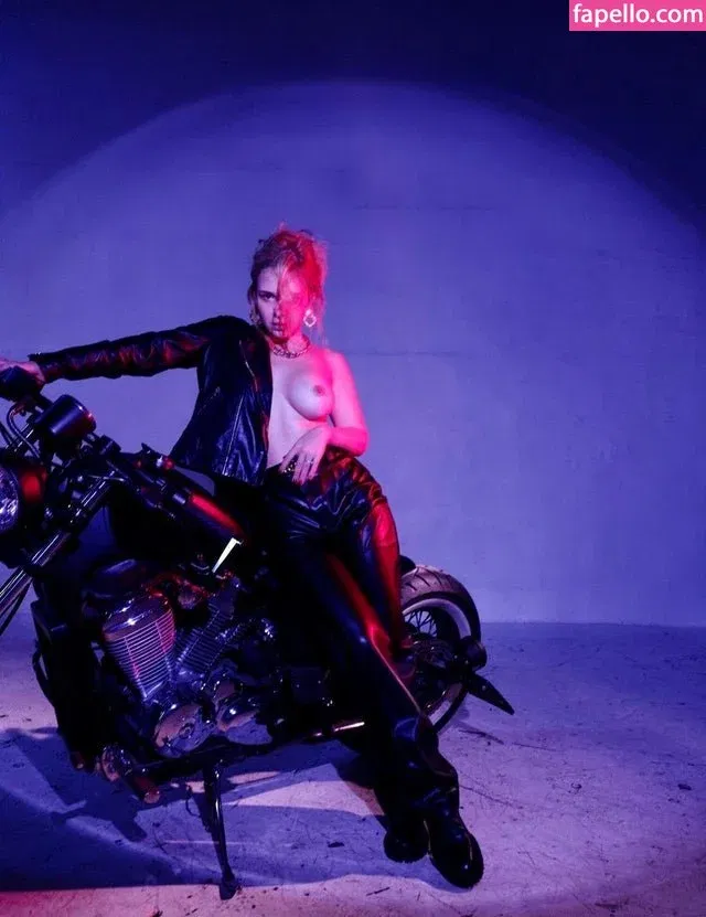 Katru.ru Onlyfans Photo Gallery 