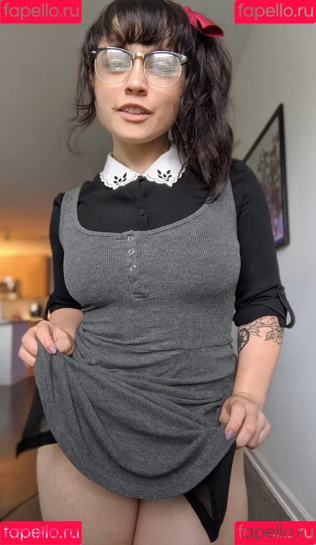 Titan Chibi Onlyfans Photo Gallery 