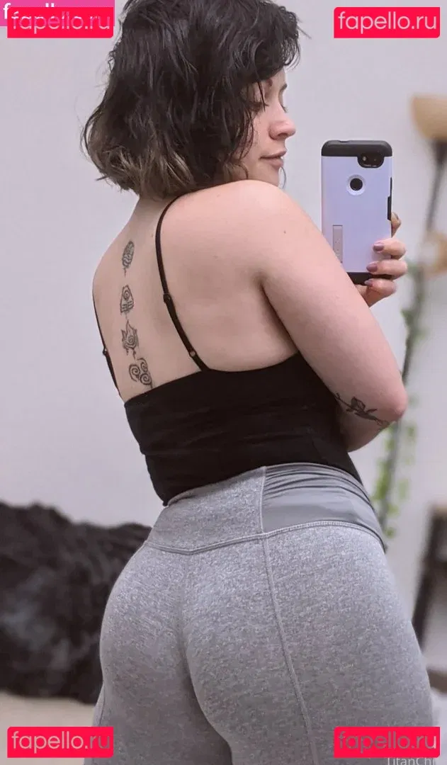 Titan Chibi Onlyfans Photo Gallery 