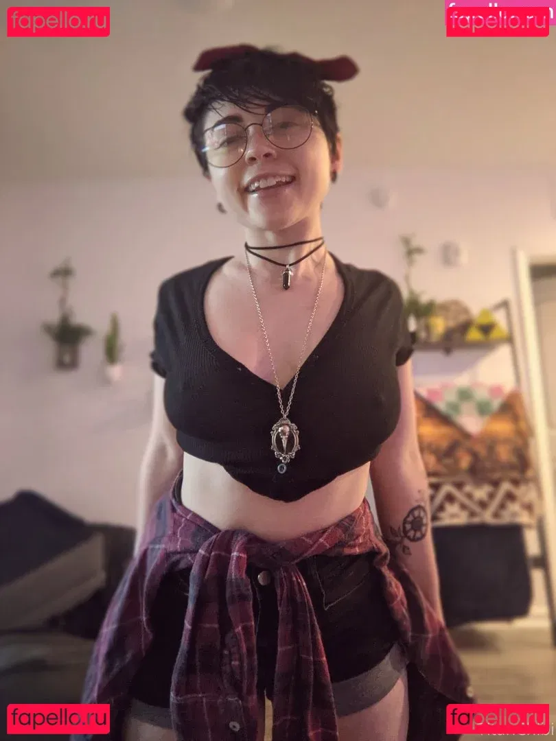 Titan Chibi Onlyfans Photo Gallery 