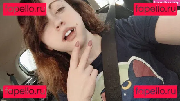 Titan Chibi Onlyfans Photo Gallery 