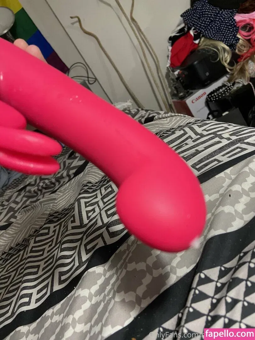 Emma-Beloved Onlyfans Photo Gallery 