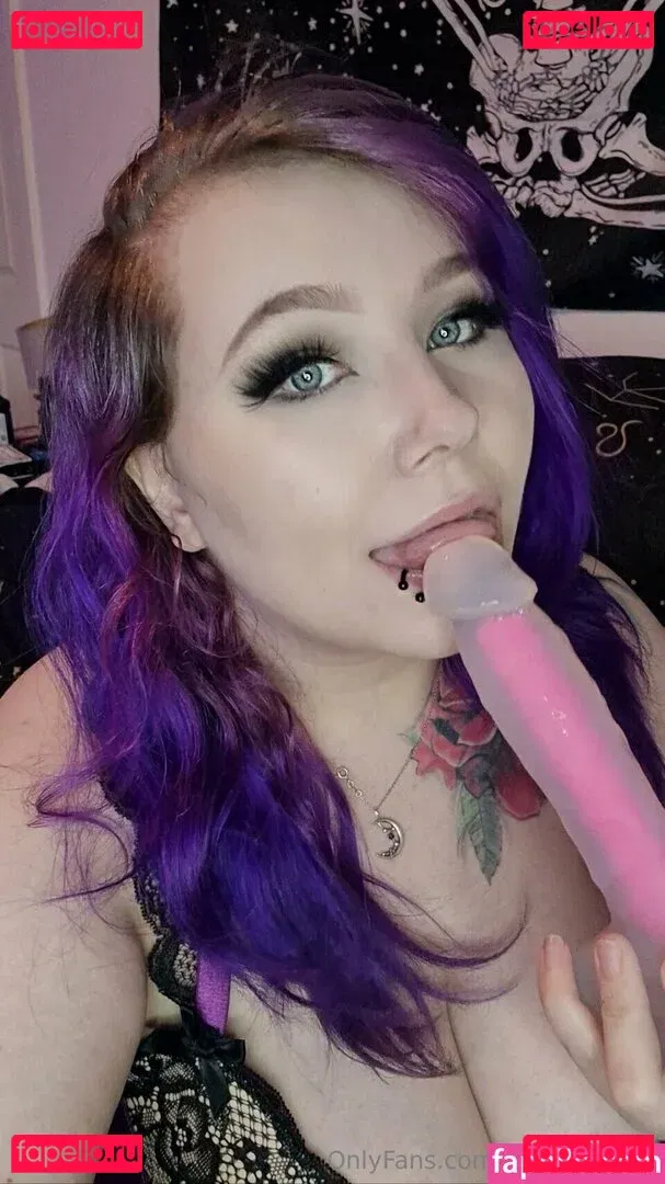 Roxannesimz Onlyfans Photo Gallery 