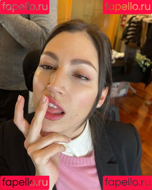 Ursula Onlyfans Photo Gallery 