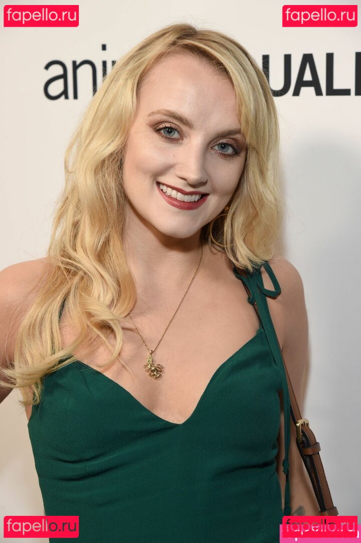 Evanna Lynch / evannalynch Onlyfans Photo Gallery 
