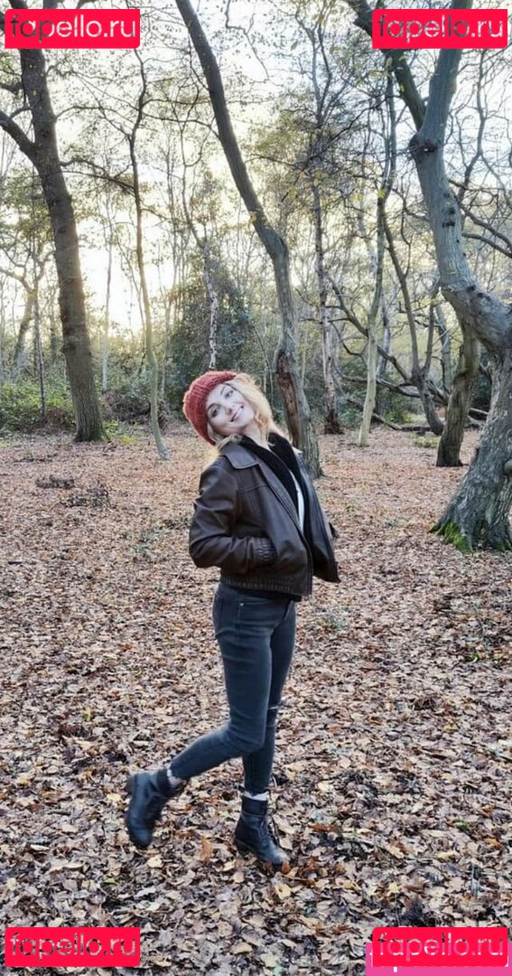 Evanna Lynch / evannalynch Onlyfans Photo Gallery 