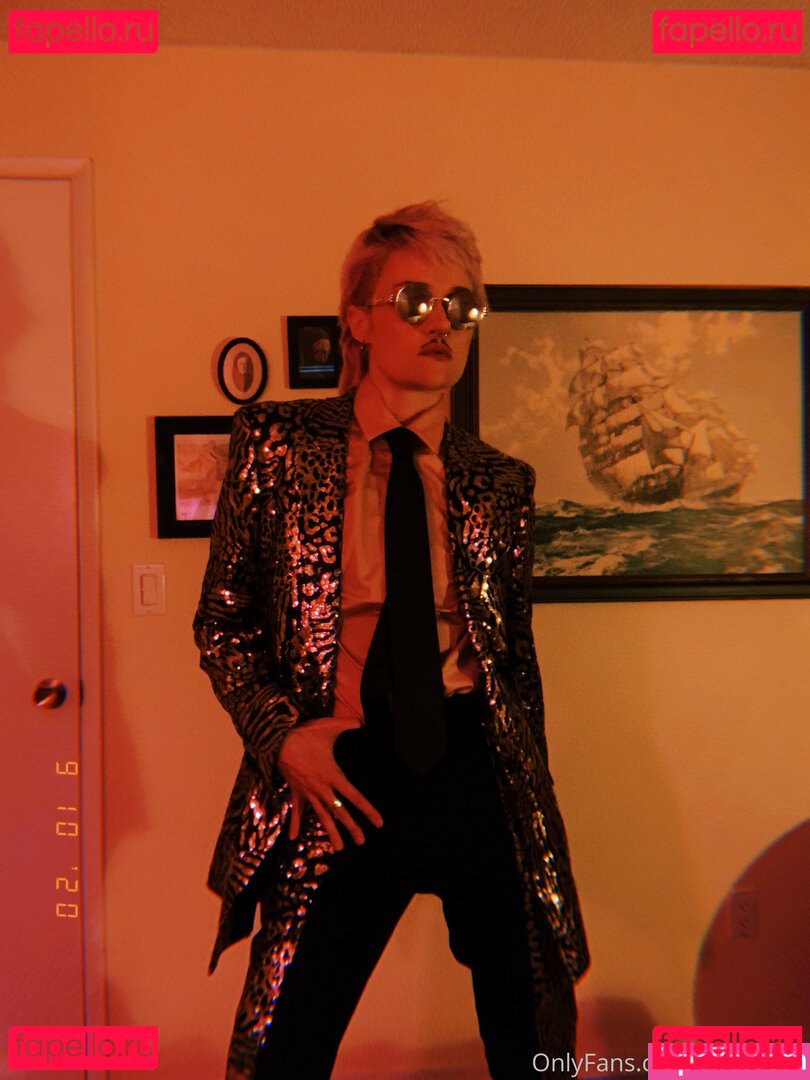 stvincentin / stvincentvice Onlyfans Photo Gallery 