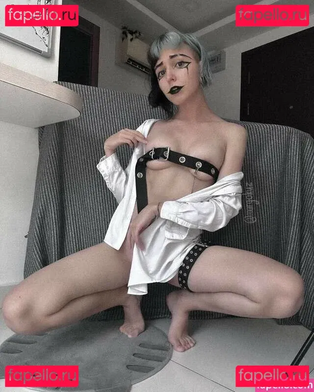 Margo Kuzina Onlyfans Photo Gallery 