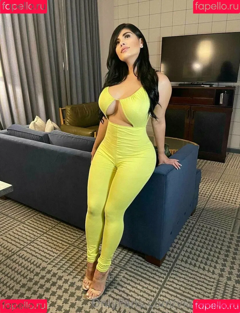 vianeyfree Onlyfans Photo Gallery 