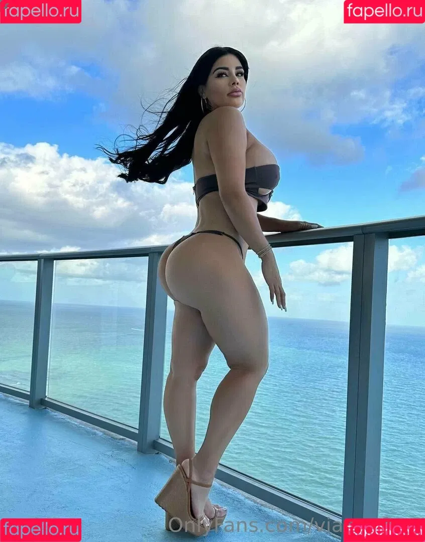 vianeyfree Onlyfans Photo Gallery 