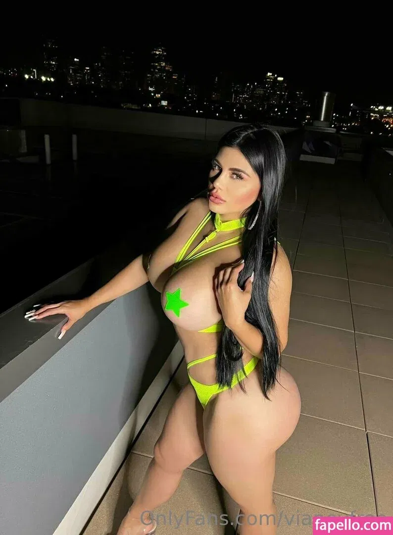 vianeyfree Onlyfans Photo Gallery 