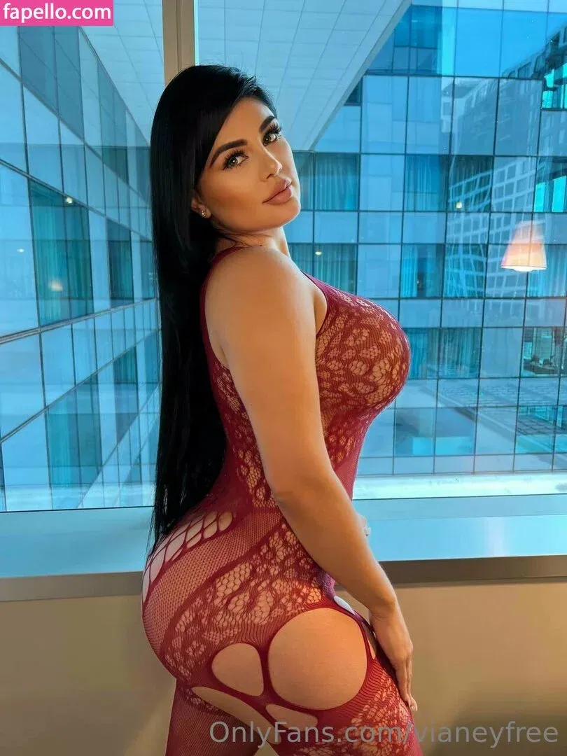 vianeyfree Onlyfans Photo Gallery 