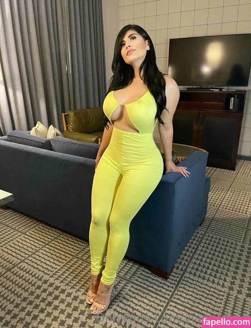 vianeyfree Onlyfans Photo Gallery 