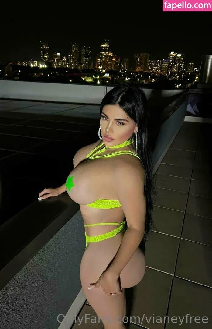 vianeyfree Onlyfans Photo Gallery 