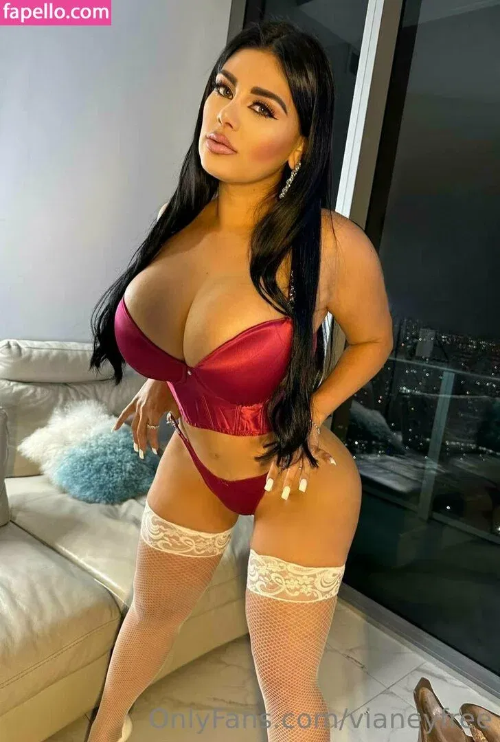 vianeyfree Onlyfans Photo Gallery 