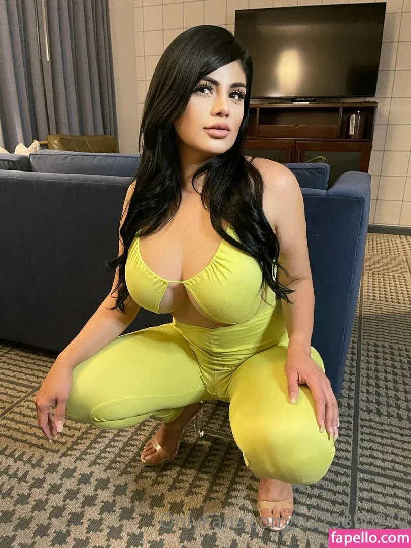 vianeyfree Onlyfans Photo Gallery 