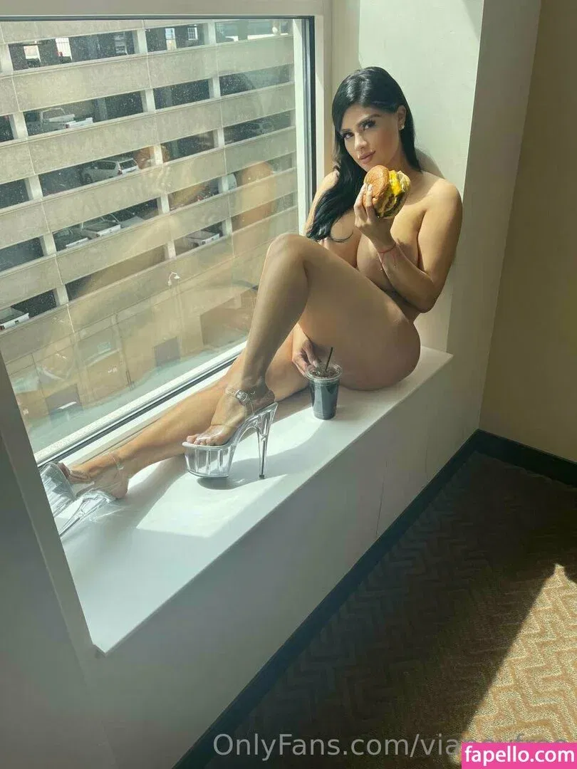 vianeyfree Onlyfans Photo Gallery 