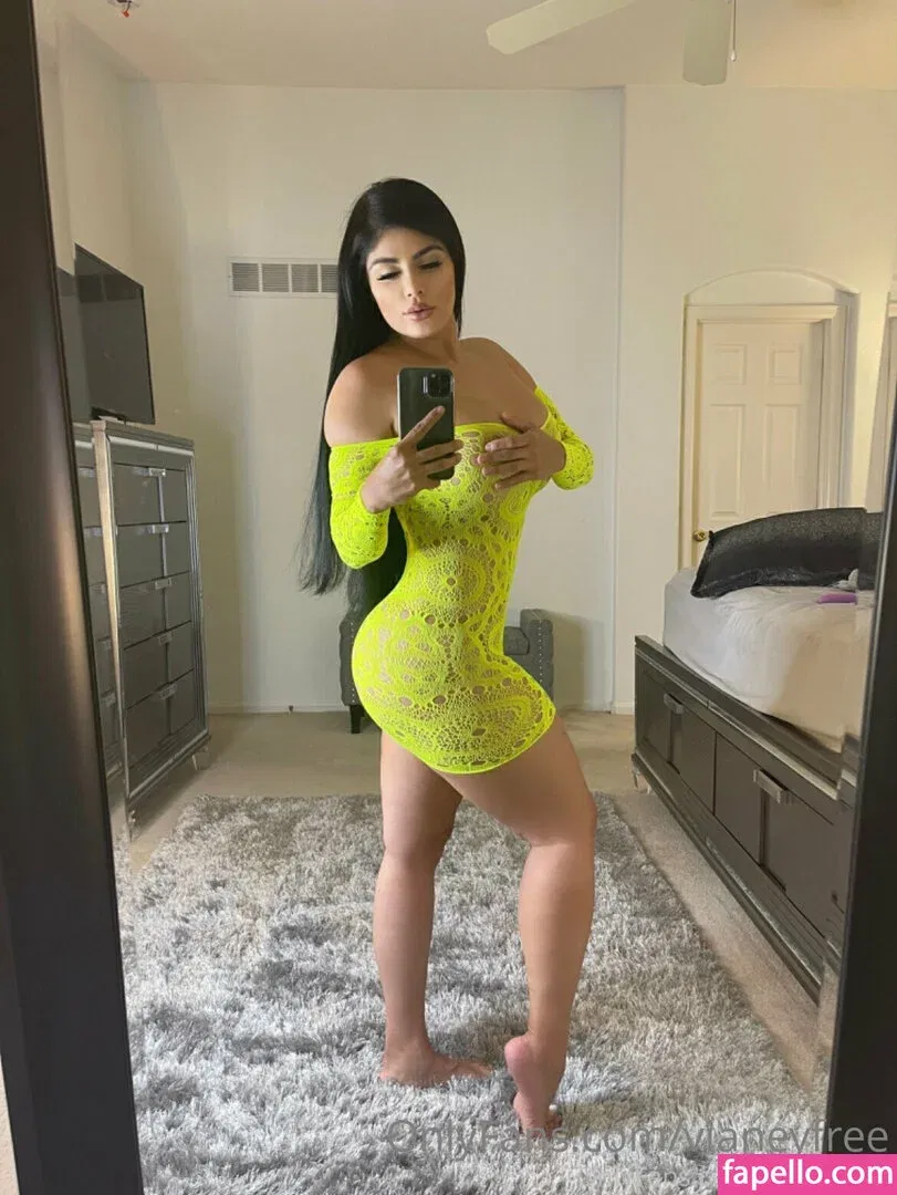 vianeyfree Onlyfans Photo Gallery 