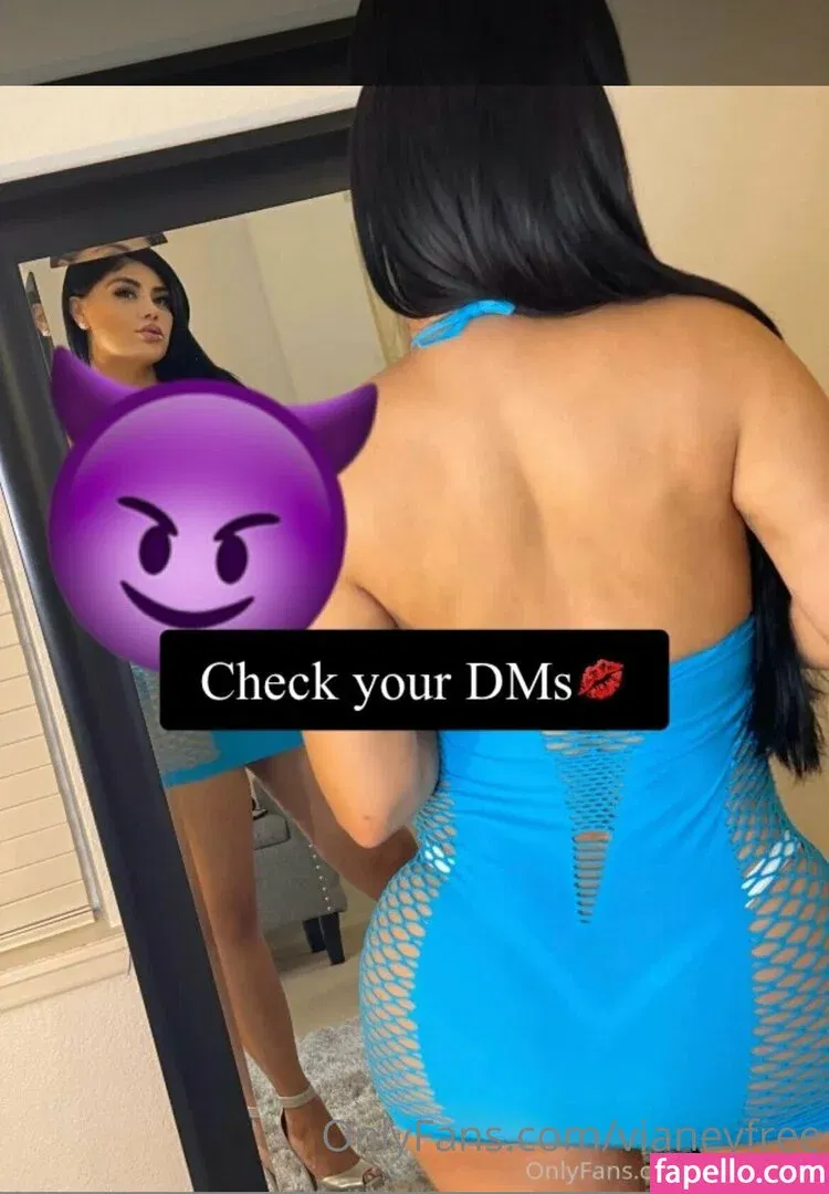vianeyfree Onlyfans Photo Gallery 