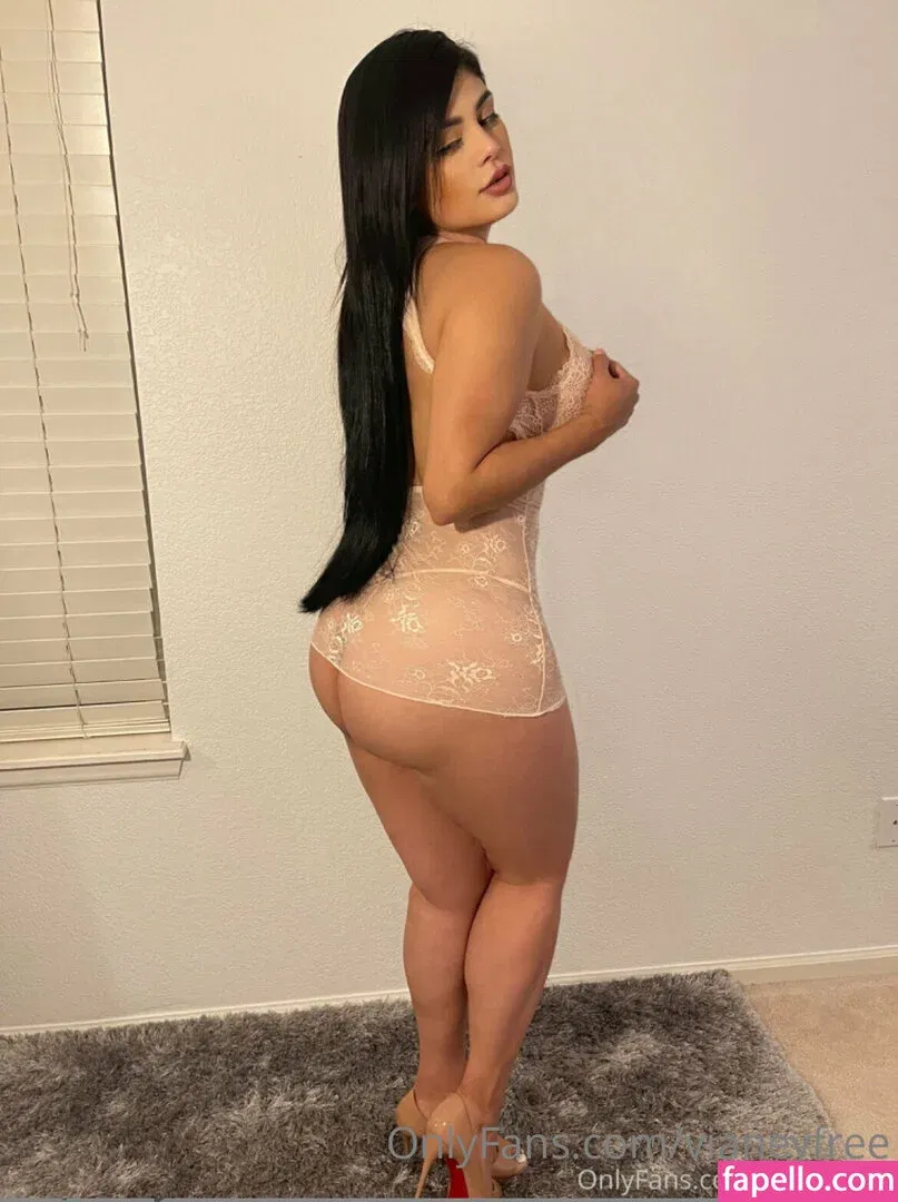 vianeyfree Onlyfans Photo Gallery 