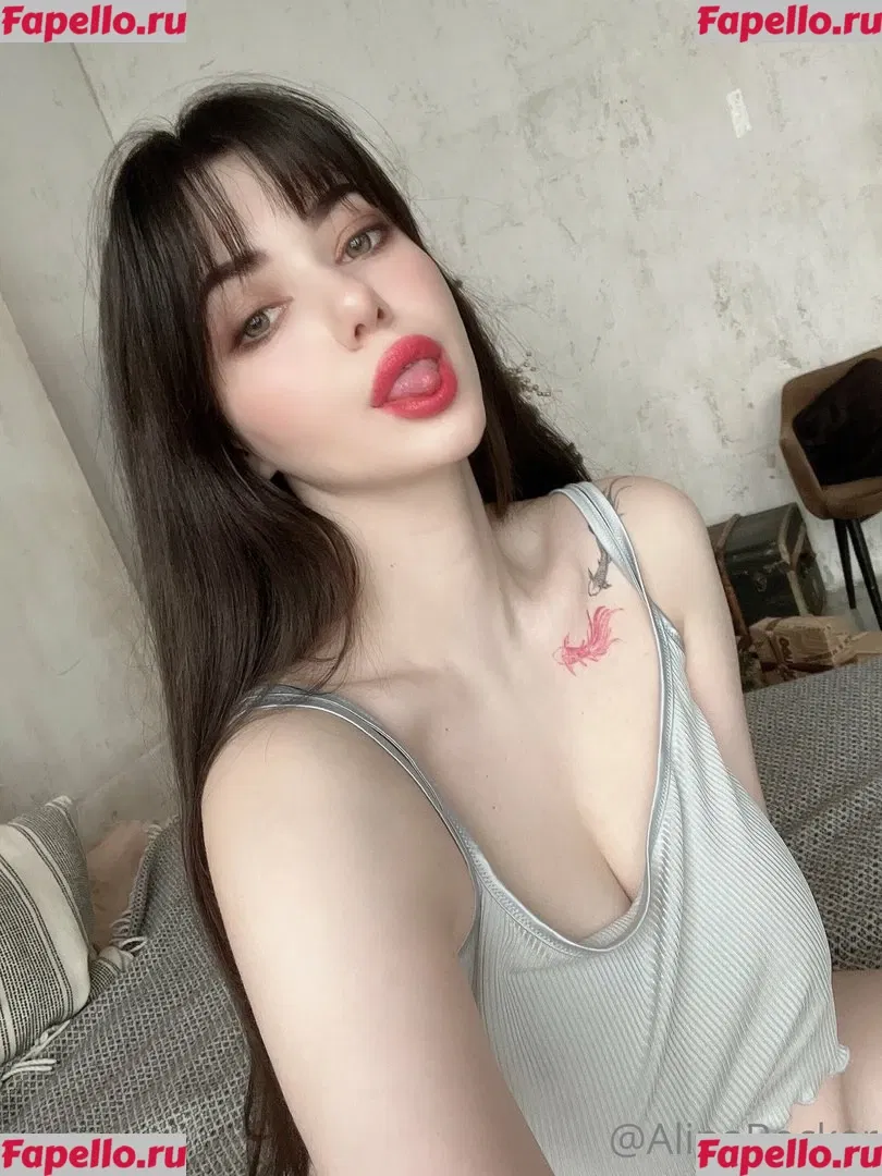 Alina Becker Onlyfans Photo Gallery 
