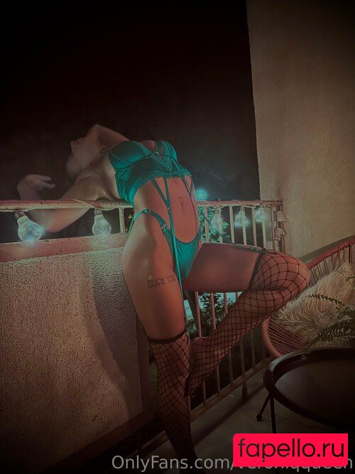 Veroniqqueen Nude Onlyfans Photo 8