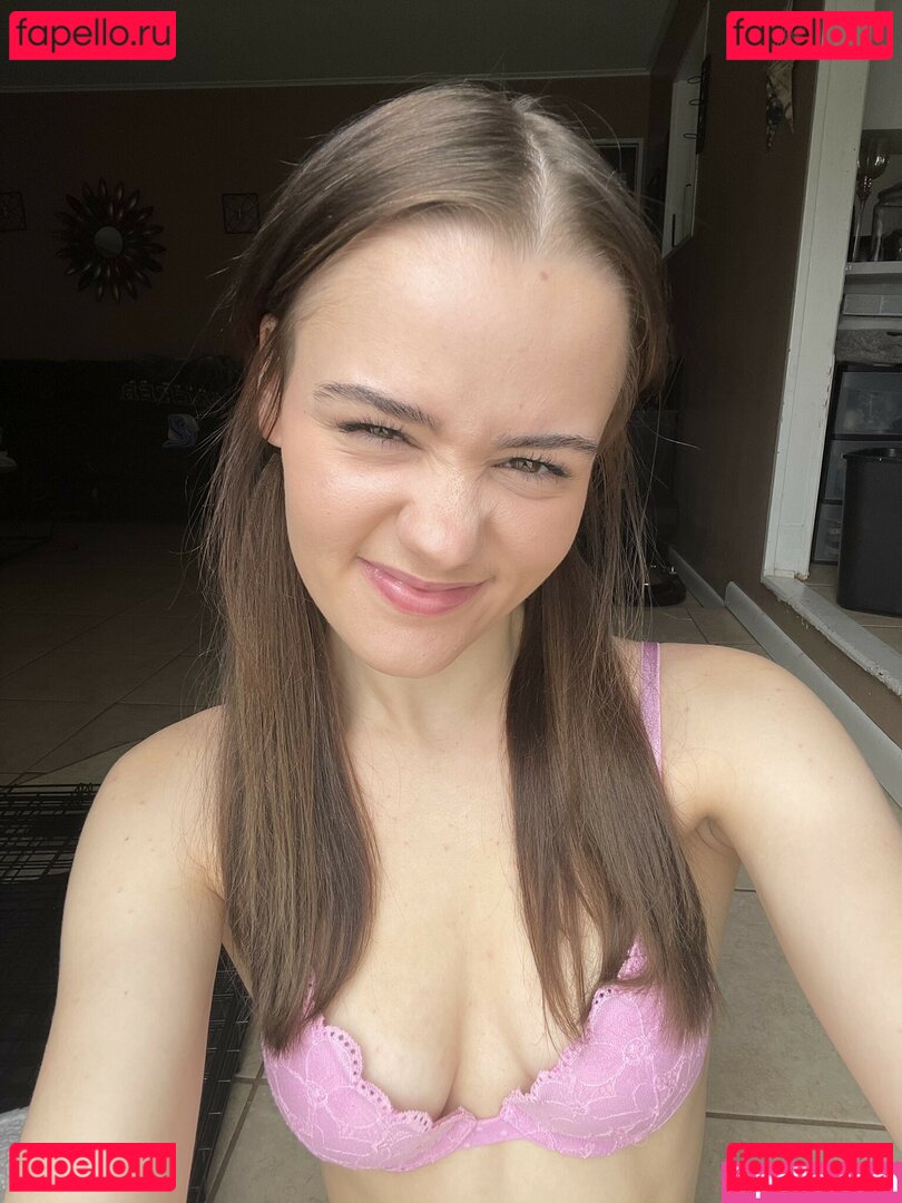 Trinity Olsen / TrinityOlsenxx / trinity.olsen / trinityolson / trinitythurman Onlyfans Photo Gallery 