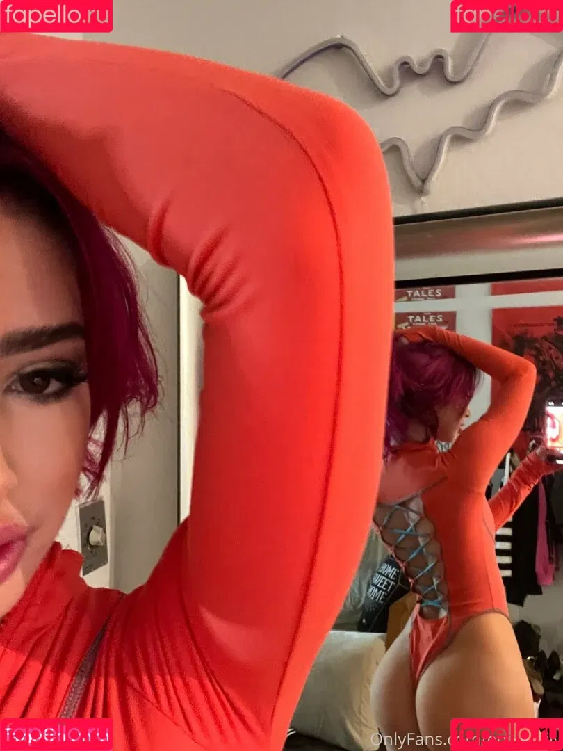 epixemily Onlyfans Photo Gallery 