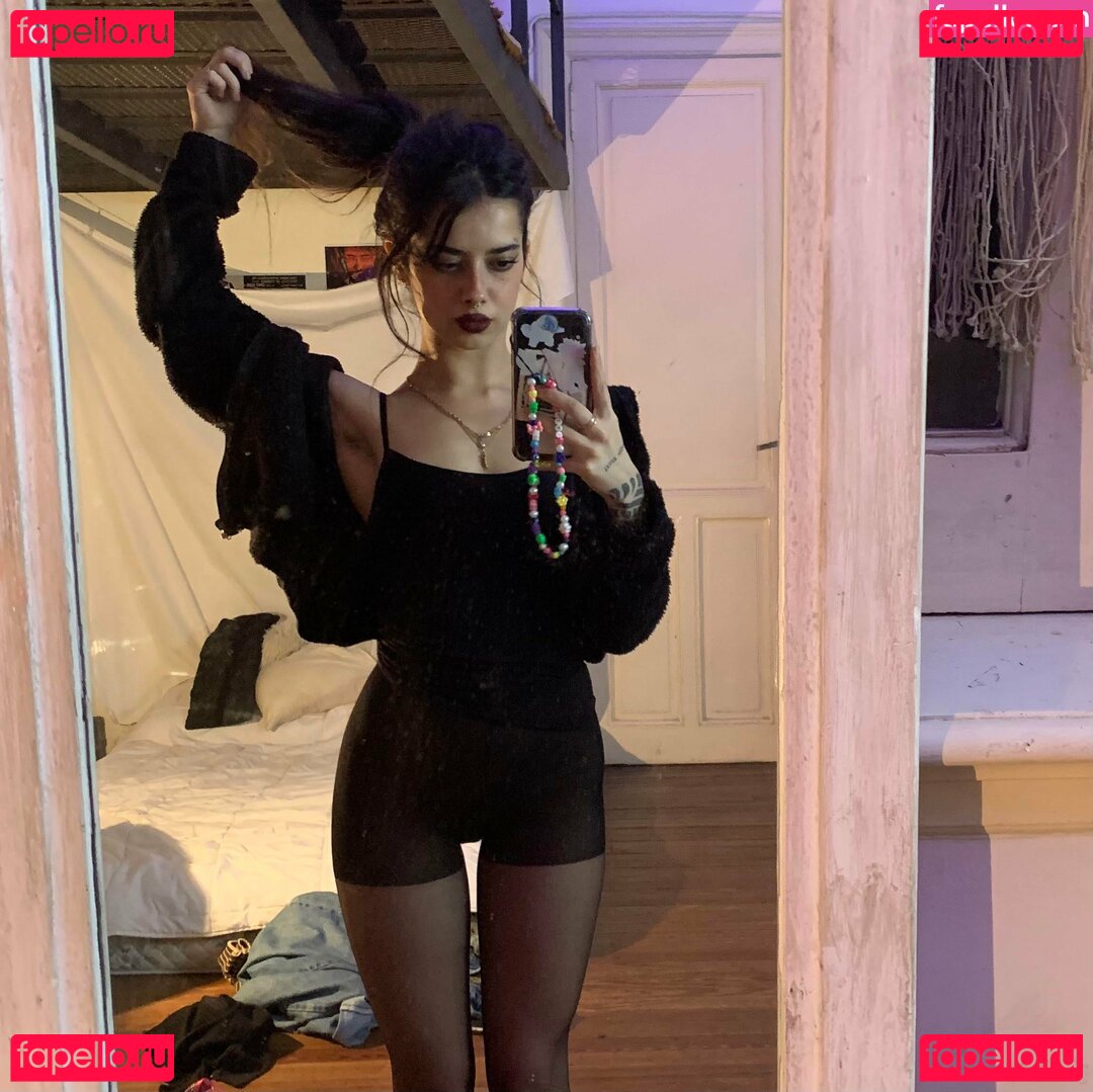 dalyta / karinf079 / meli777 Onlyfans Photo Gallery 