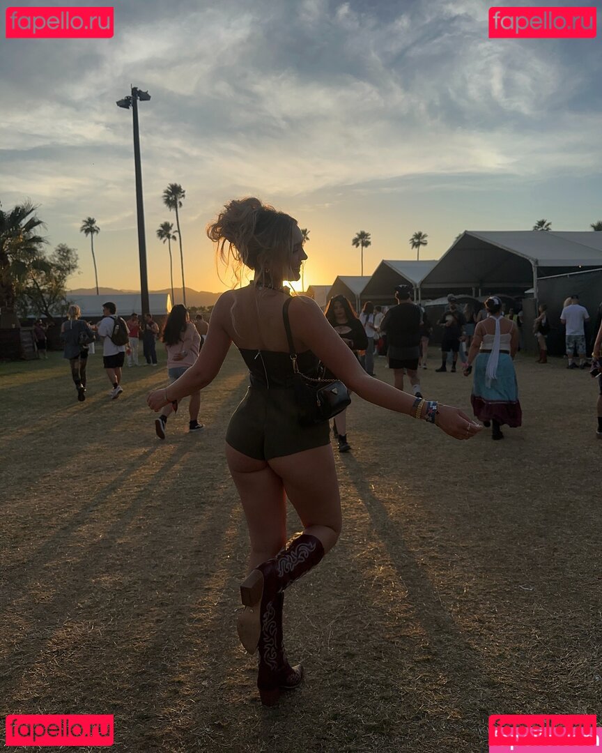 MillieT25 / xxxtt Onlyfans Photo Gallery 